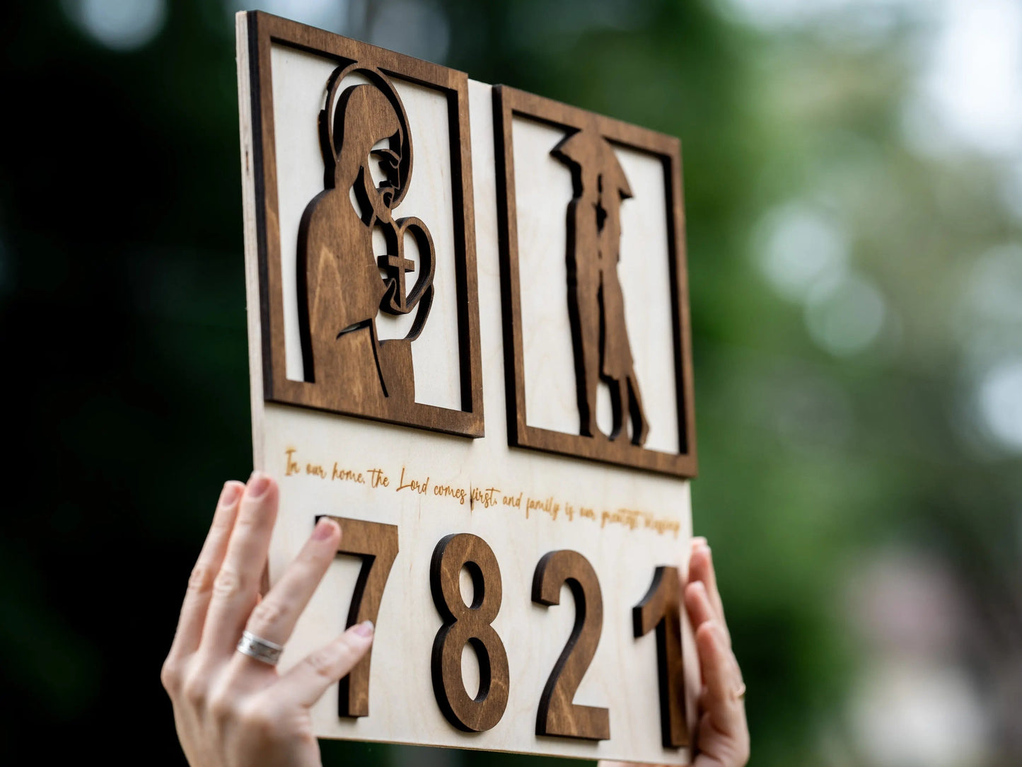 Wooden Christian Address Sign – Jesus & Couple Under Umbrella – Custom House Number (15×12”, 2-Layer) WoodHarmonyUs